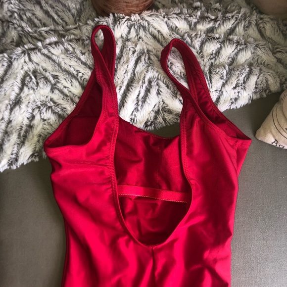 Classic red one piece bathing suit - Picture 3 of 4